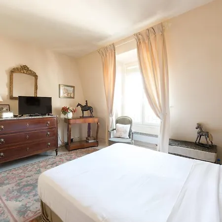 Lägenhet Rue Gaston De Saint-paul Ii By Onefinestay
